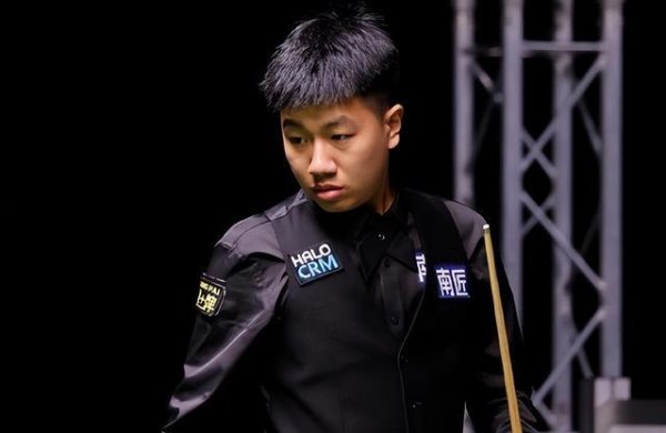 期货配资开户论坛 8连鞭! 世锦赛资格赛：中国斯诺克连传捷报 18岁小将挑战世界冠军